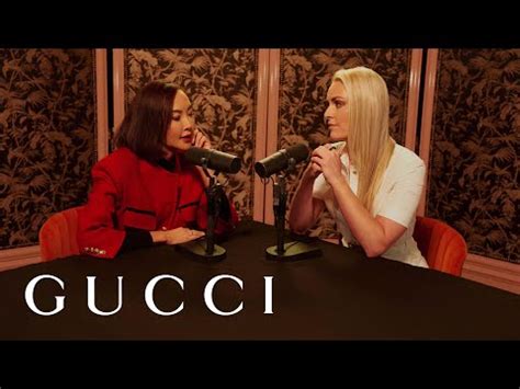 La conduttrice ospite del Gucci Podcast Chriselle Lim e la 